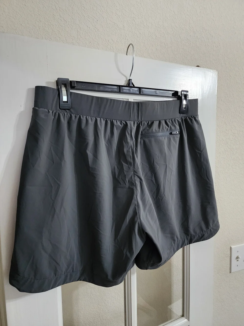 SquidHaus HAUS Essential Performance Shorts Men's XL Gray Stretch Athletic 5.5